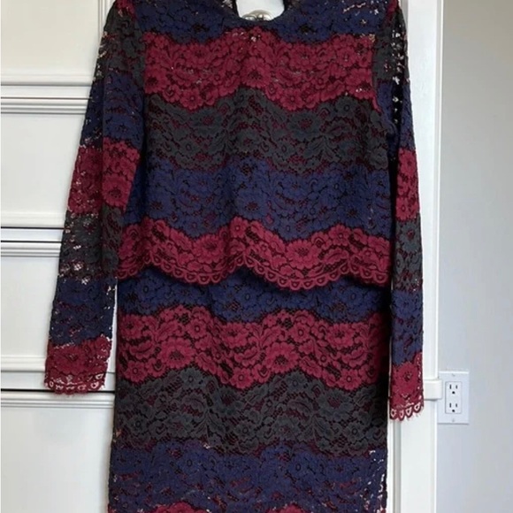 Sandro Lace dress size 3 - Picture 3 of 4